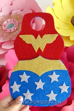 Moldes para Descargar Gratis en PDF de Cartuchera Porta Lápices de la Mujer Maravilla