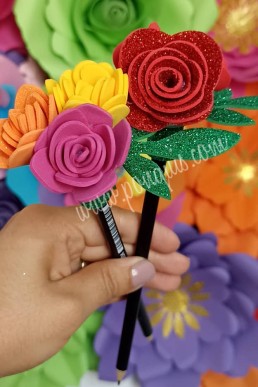 Moldes para realizar pota lapices decorativos de flores en espiral descarga GRATIS en PDF